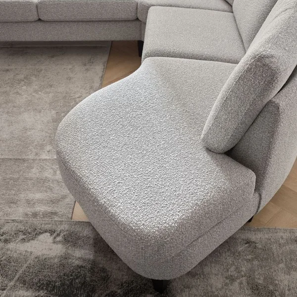 nowoczesna sofa w tkaninie monet